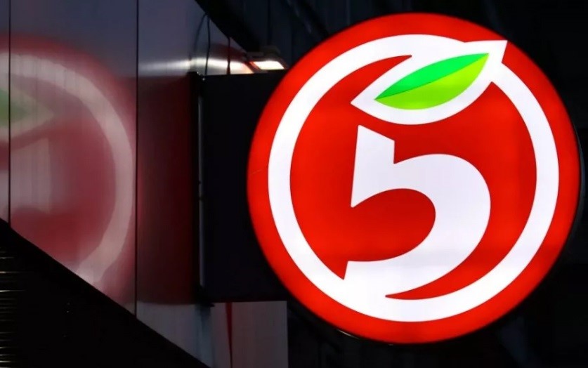 «Пятерочка» станет серьезным конкурентом для «Почты России»?